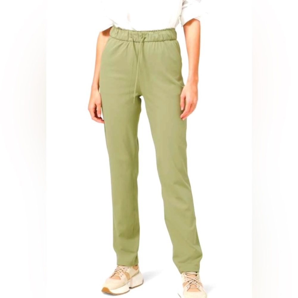 L1  Lululemon Keep Moving Straight Leg Joggers
